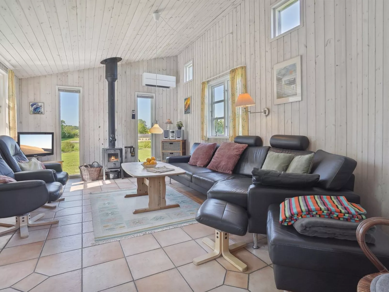 "Alma" - 400m from the sea-Inside