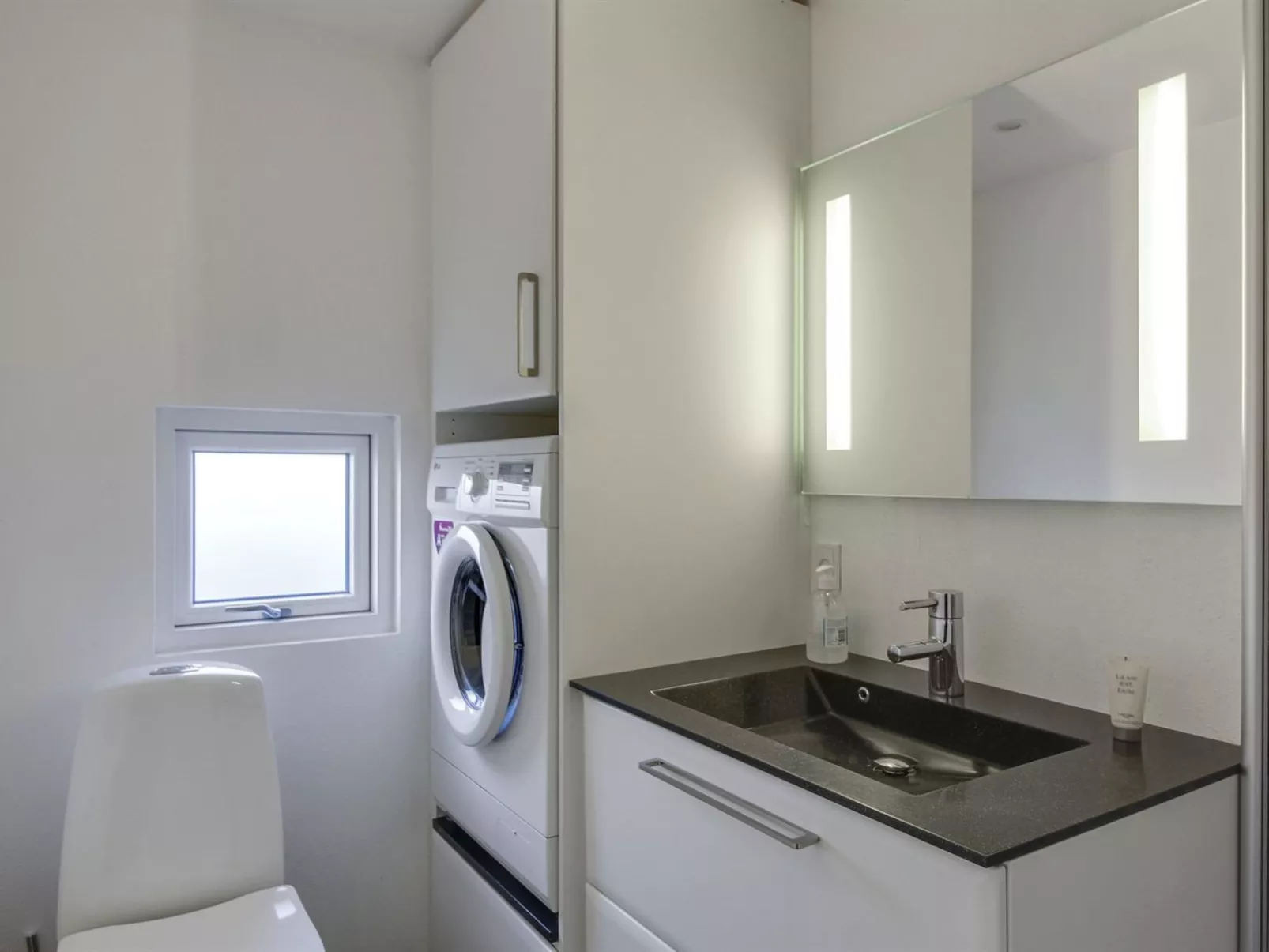 "Grit" - 650m from the sea-Drinnen