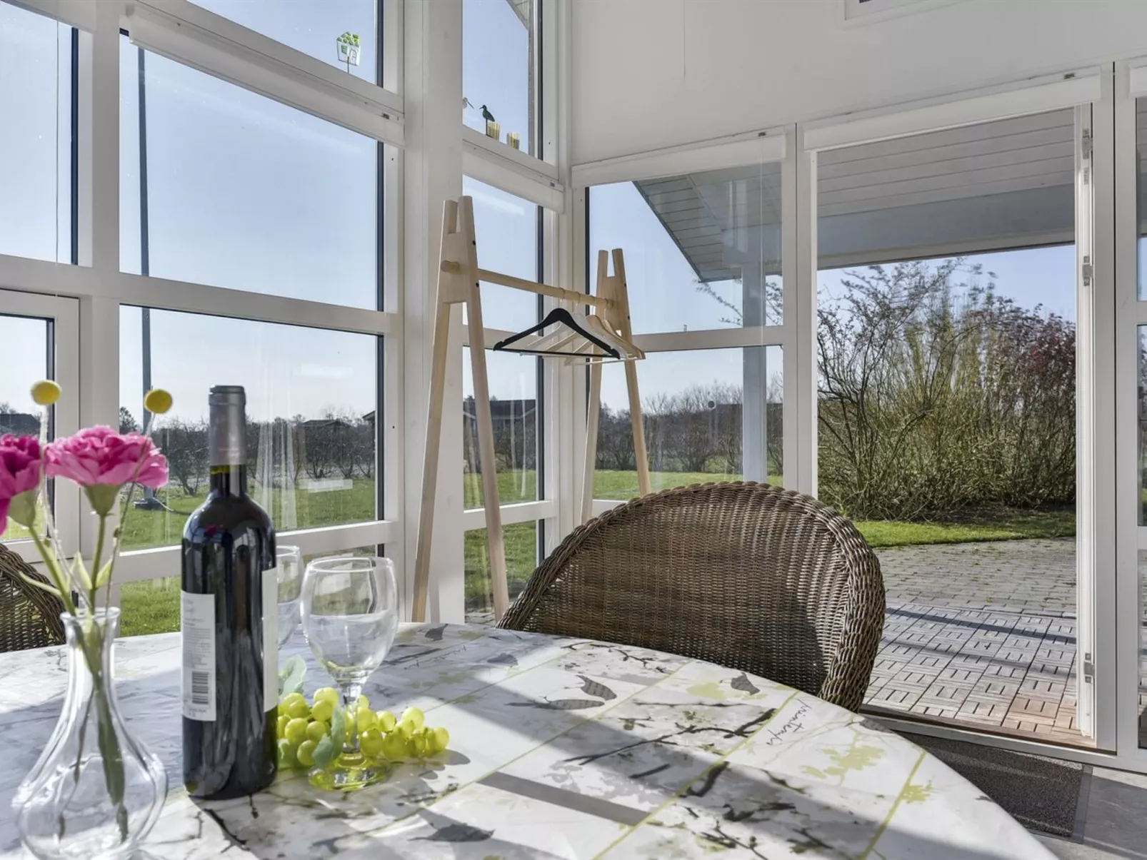 "Bara" - 600m from the sea-Inside