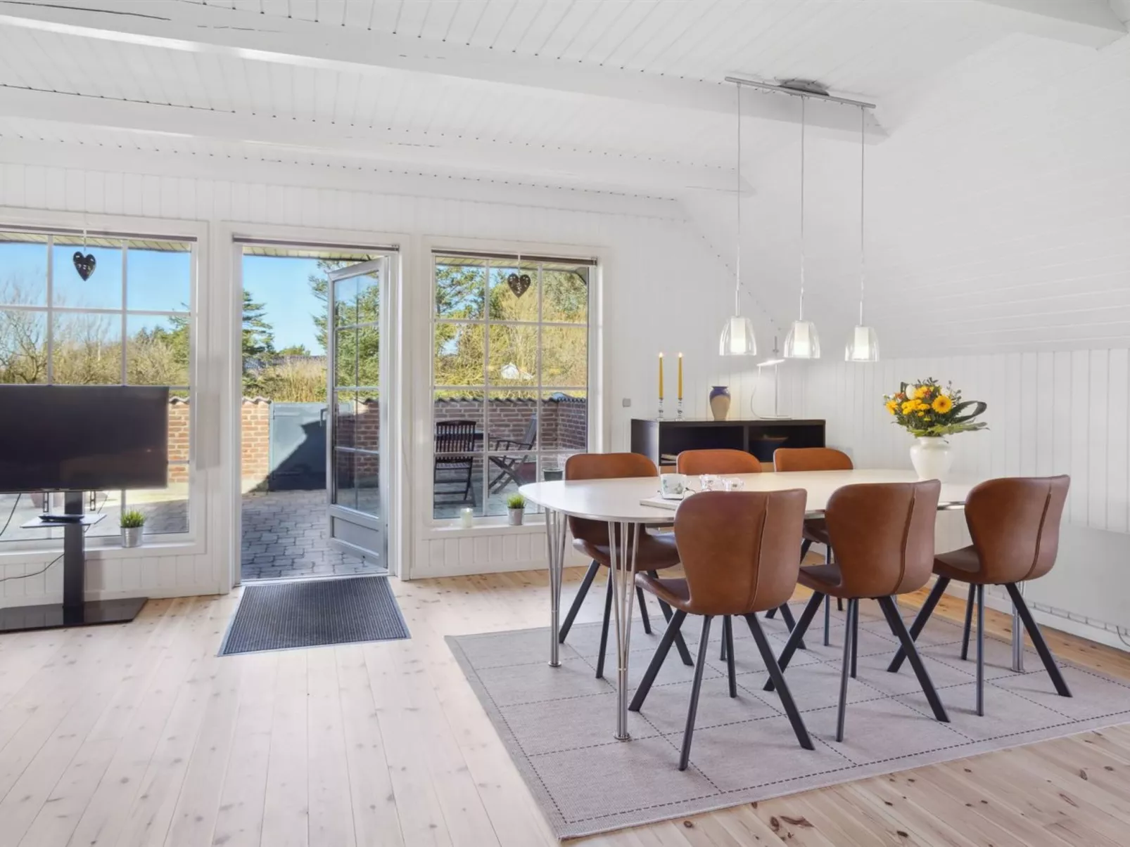 "Pasi" - 1.2km from the sea-Inside