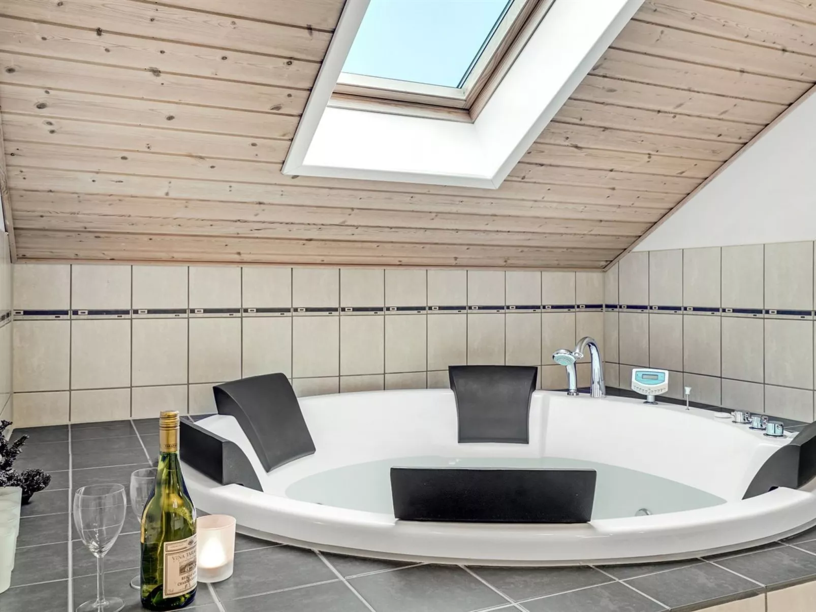 "Mattis" - 650m from the sea-Inside