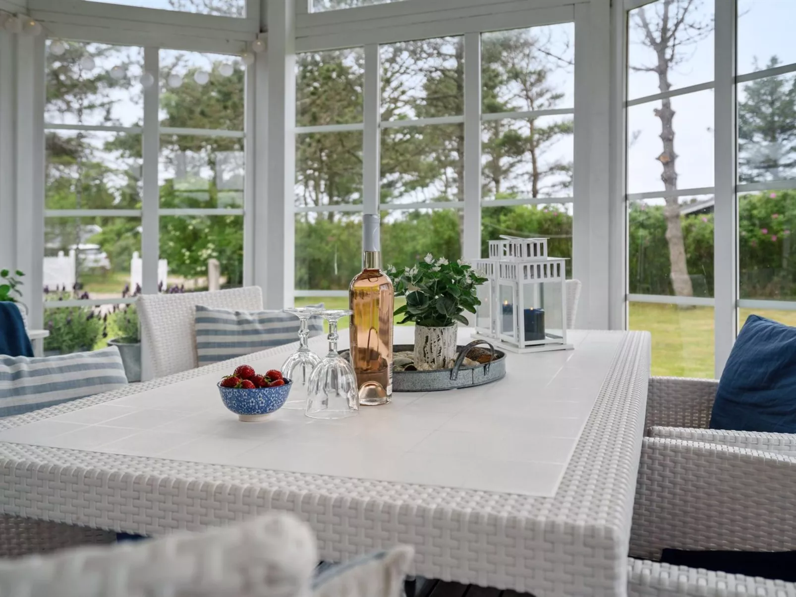 "Gunnulf" - 750m from the sea-Inside