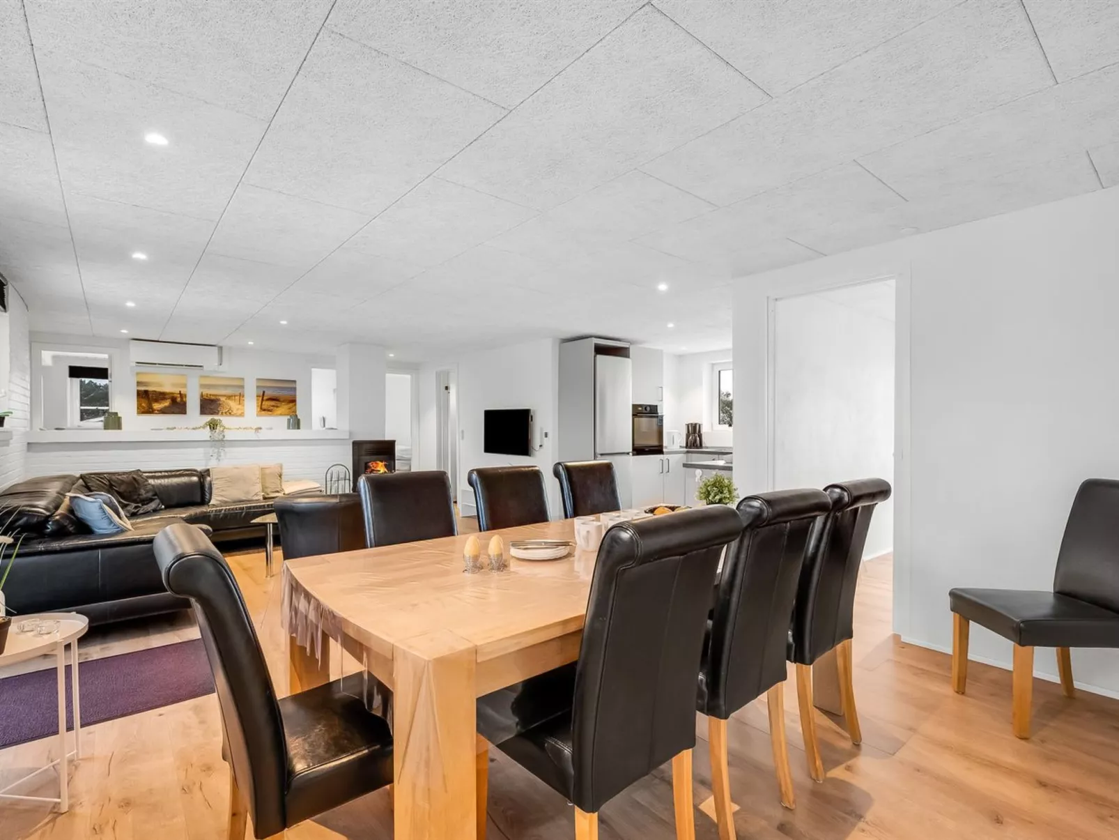 "Sissan" - 900m from the sea-Drinnen