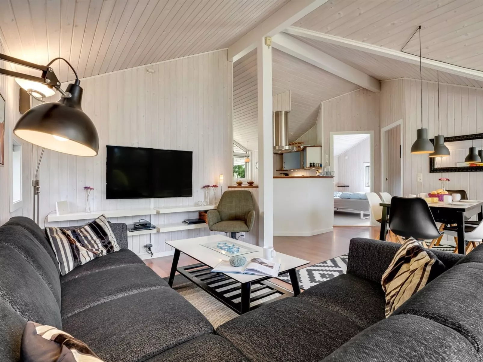 "Truls" - 800m from the sea-Inside