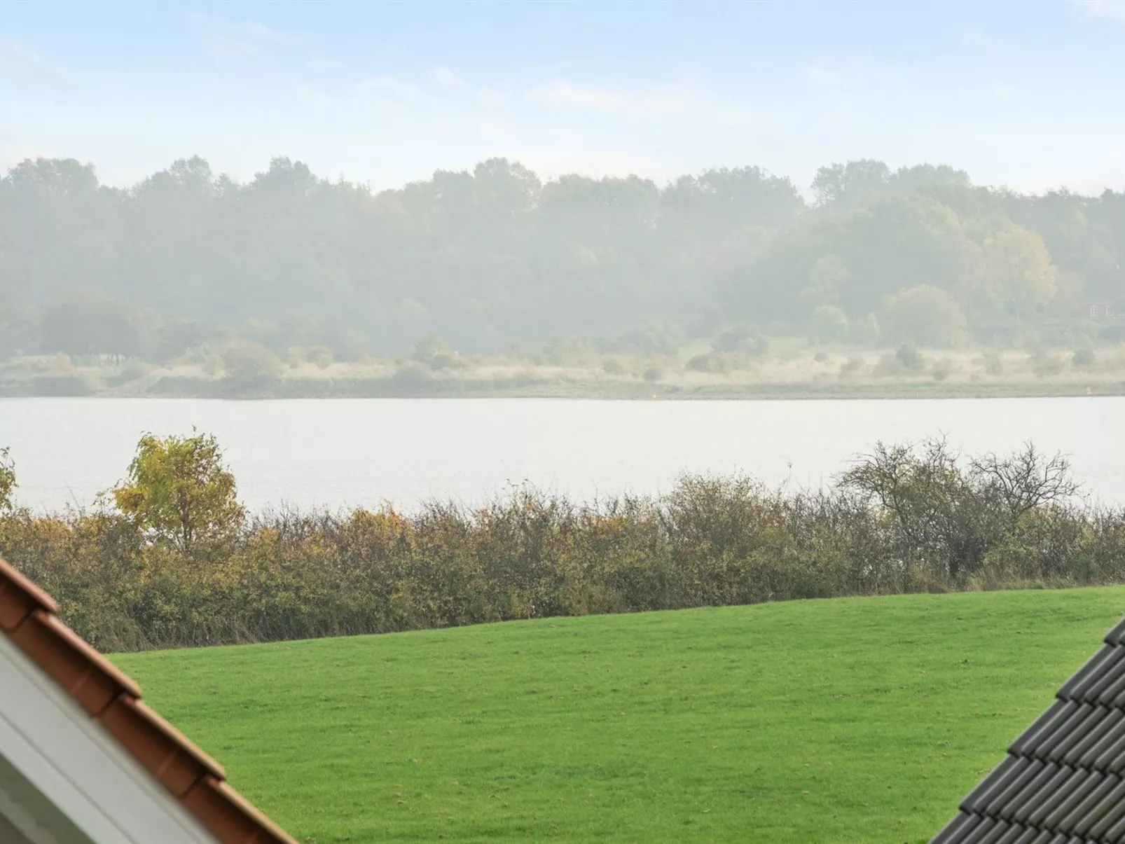 "Babette" - 75m to the fjord-Draußen