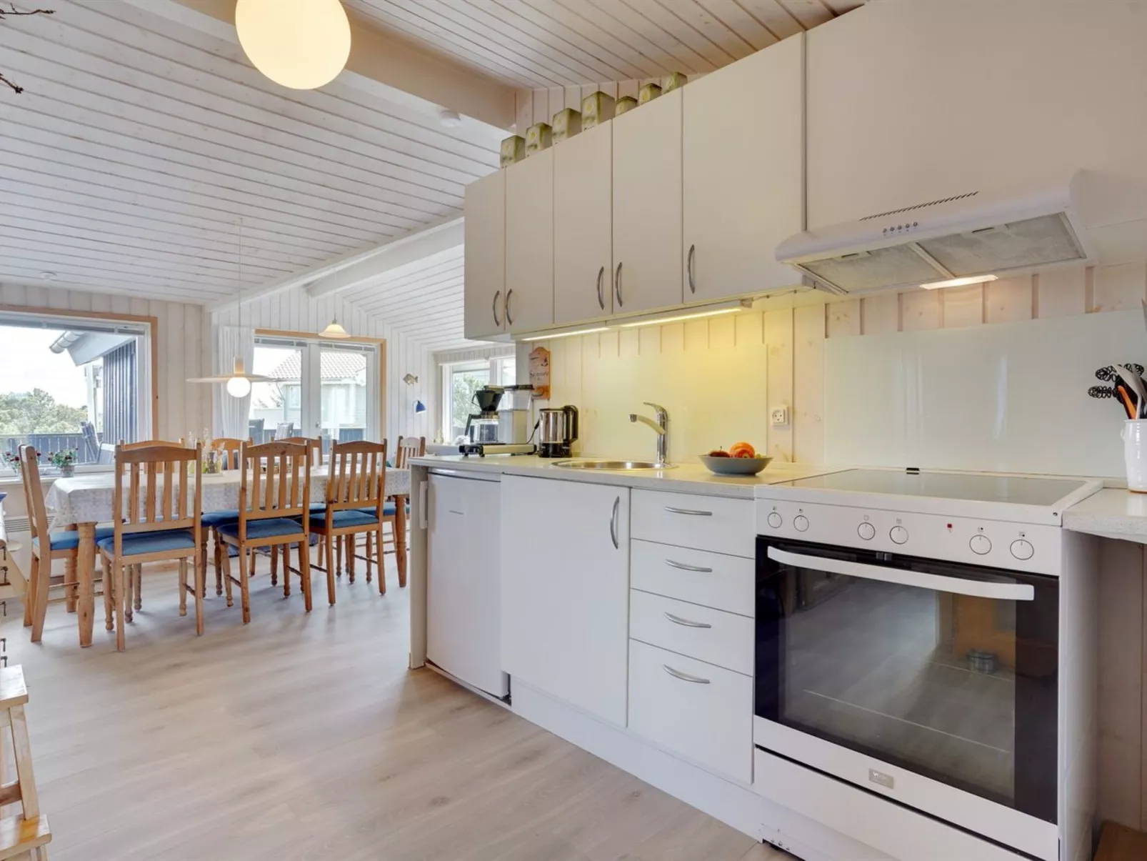 "Elmine" - 700m from the sea-Inside