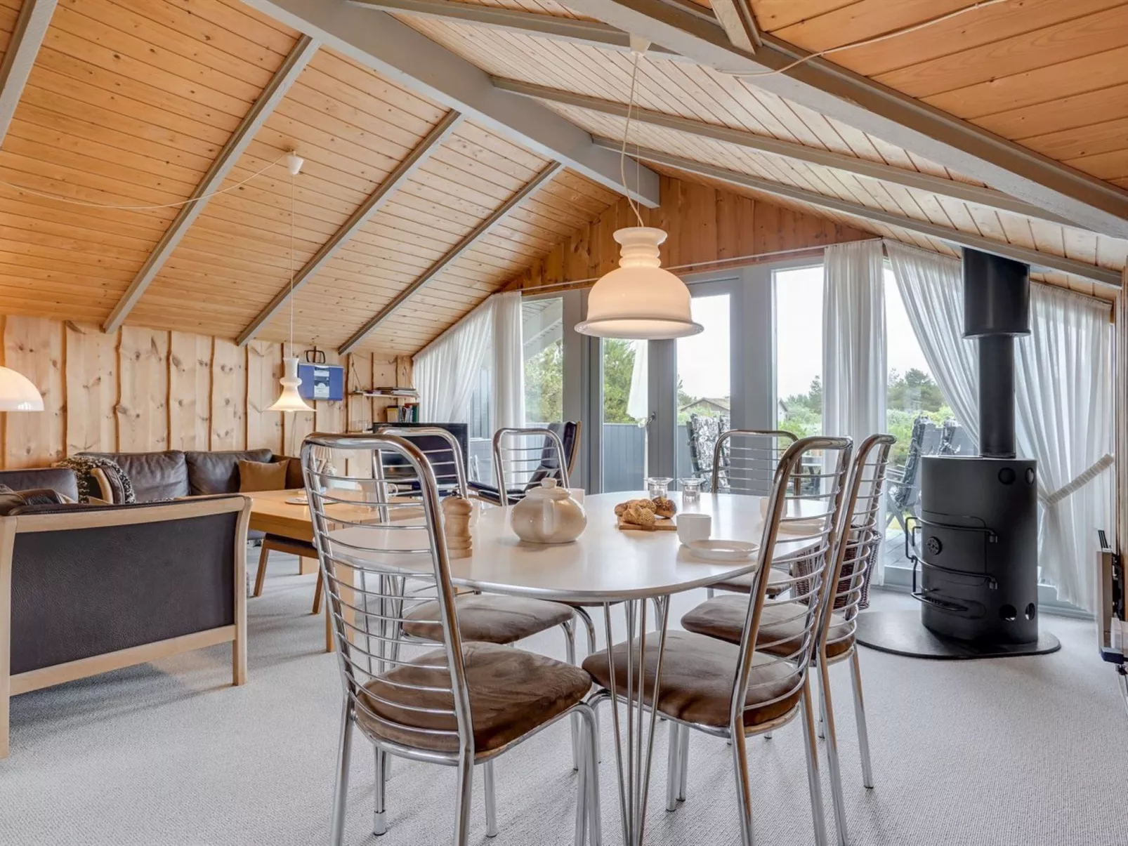 "Bryniulf" - 1.8km from the sea-Inside