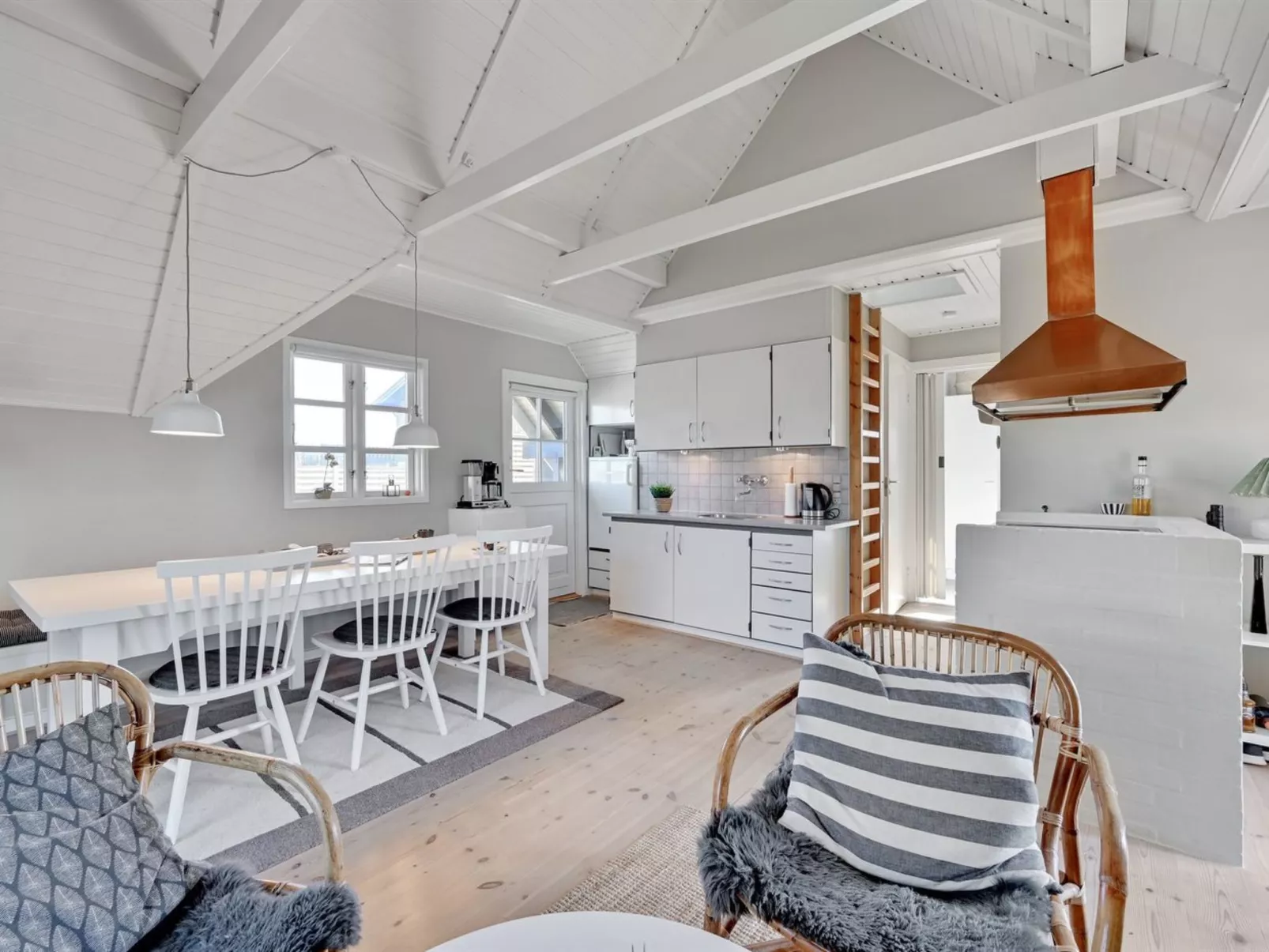 "Ulv" - 25m from the sea-Dedans