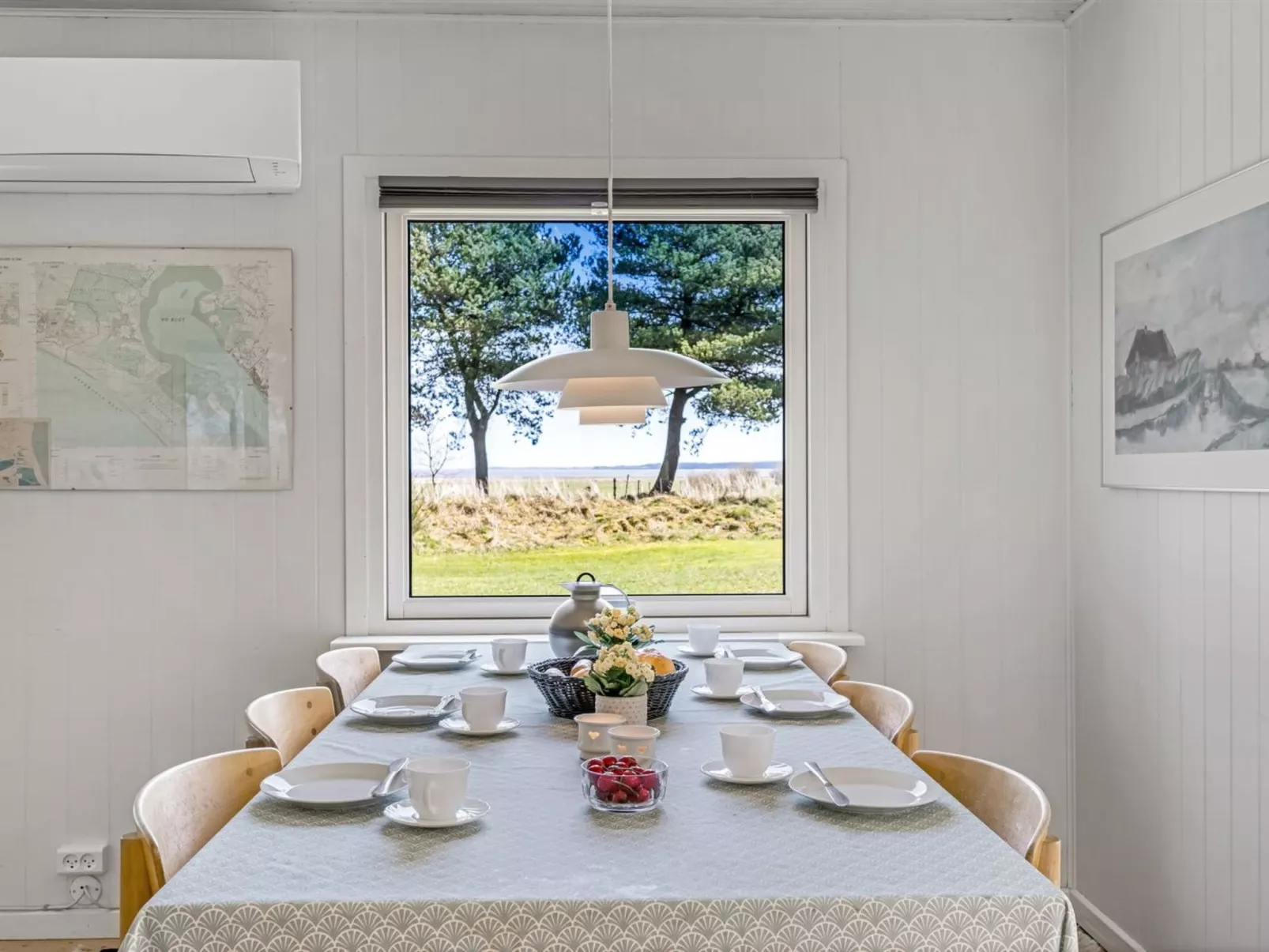 "Elny" - 500m to the fjord-Inside