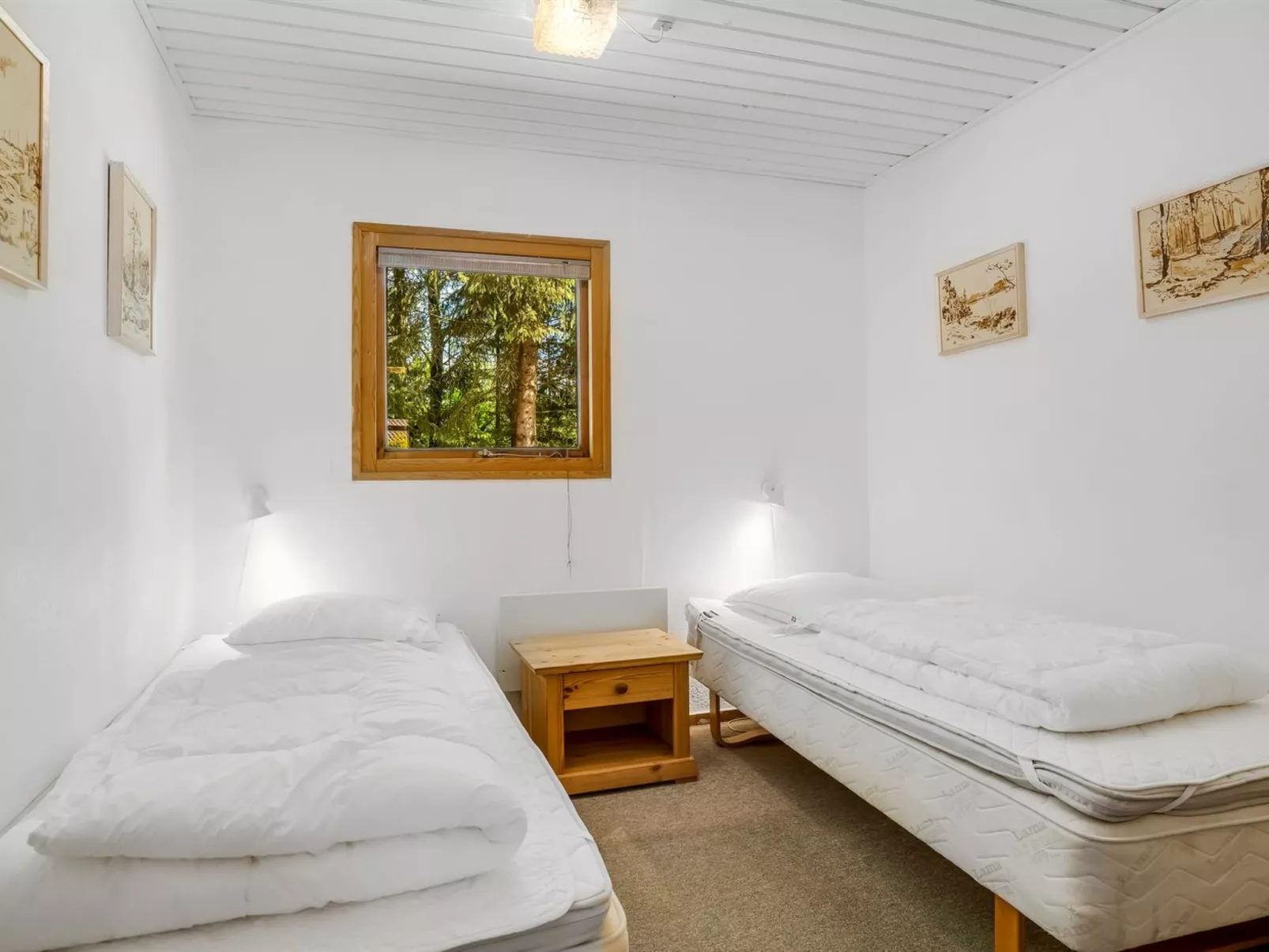 "Anine" - 200m to the fjord-Inside