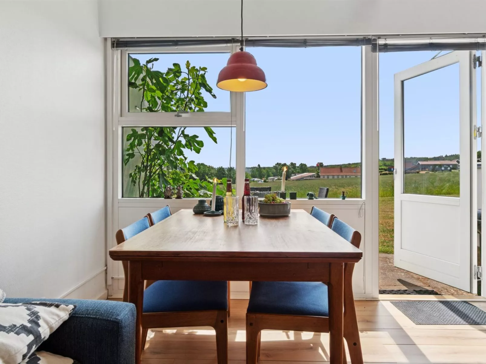 "Gunhilde" - 400m from the sea - Inside