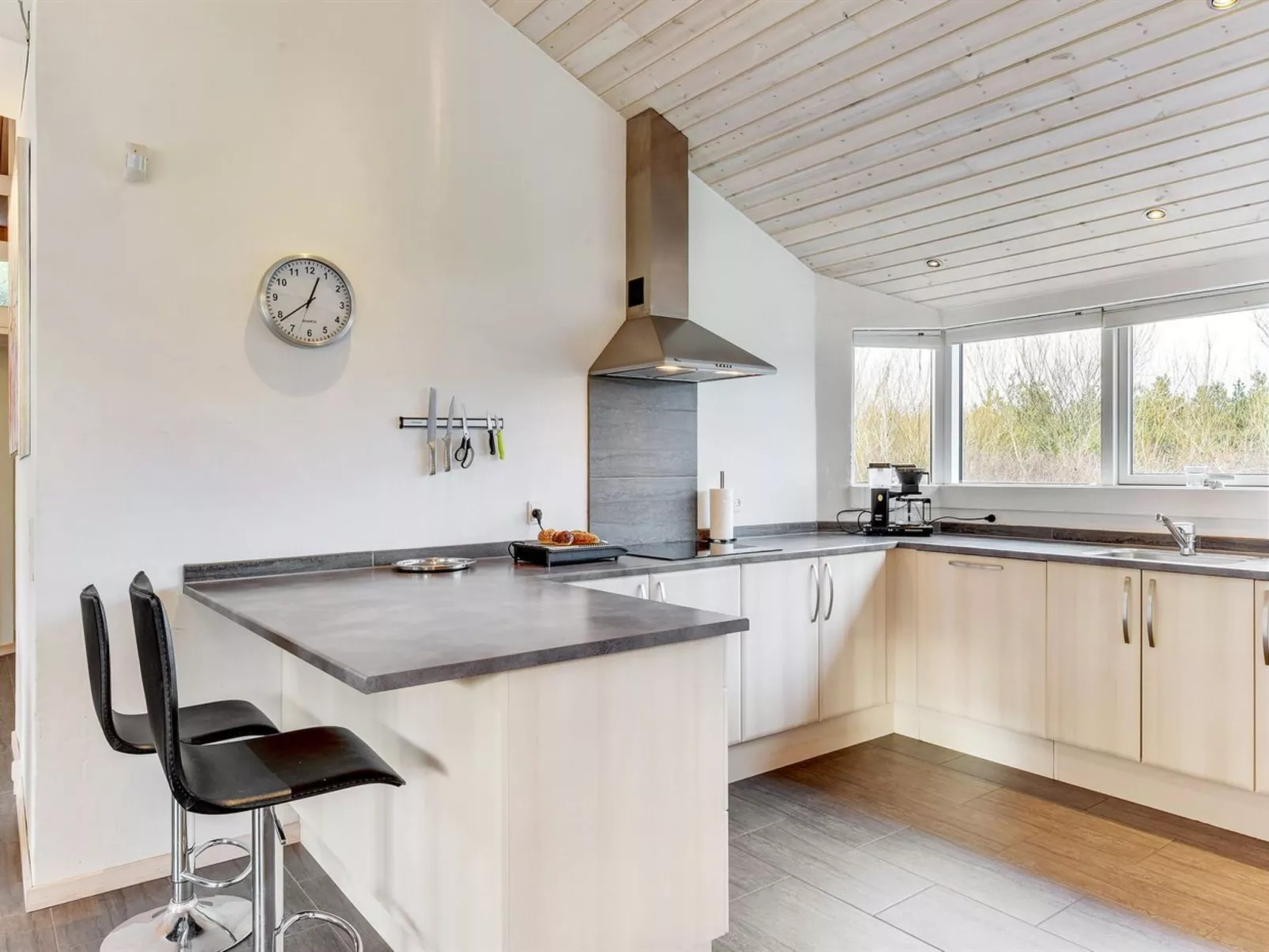 "Nani" - 900m from the sea-Inside