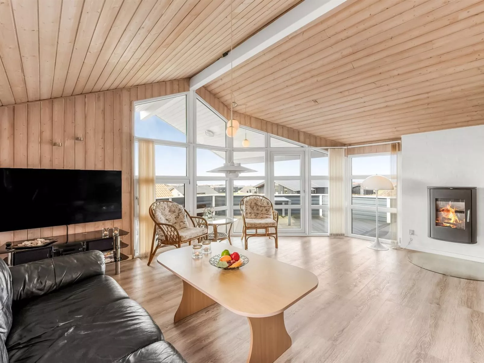 "Loviisa" - 300m to the fjord-Dedans