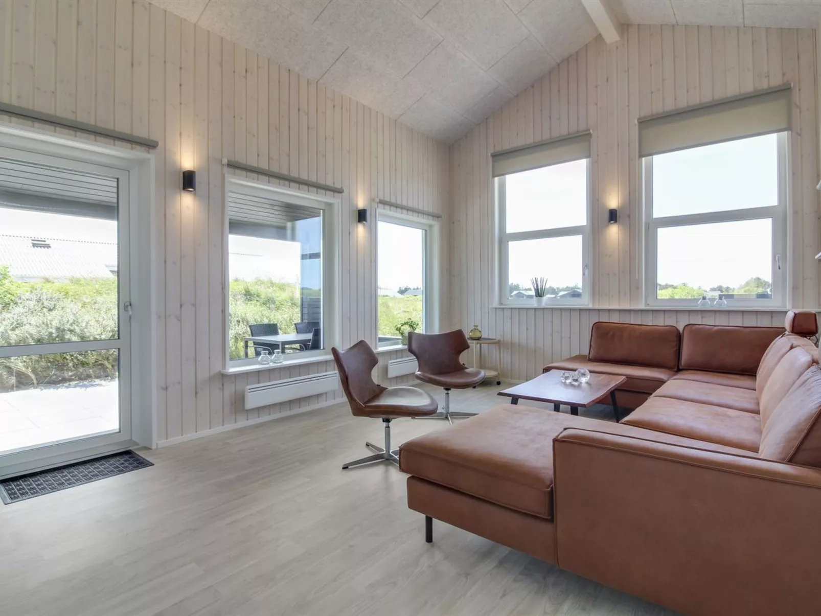 "Grith" - 1km from the sea-Inside