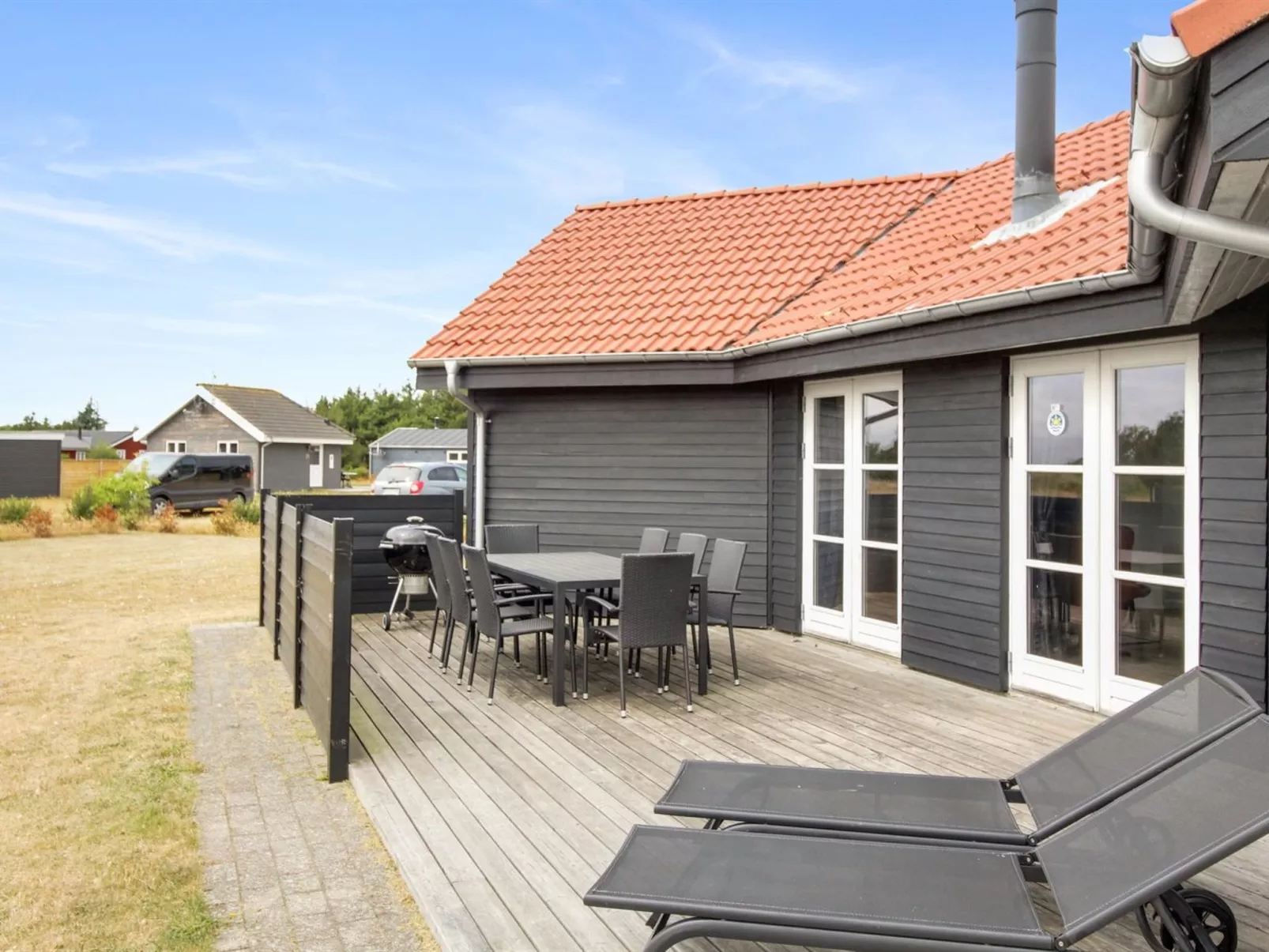 "Arnger" - 300m to the fjord-Outside