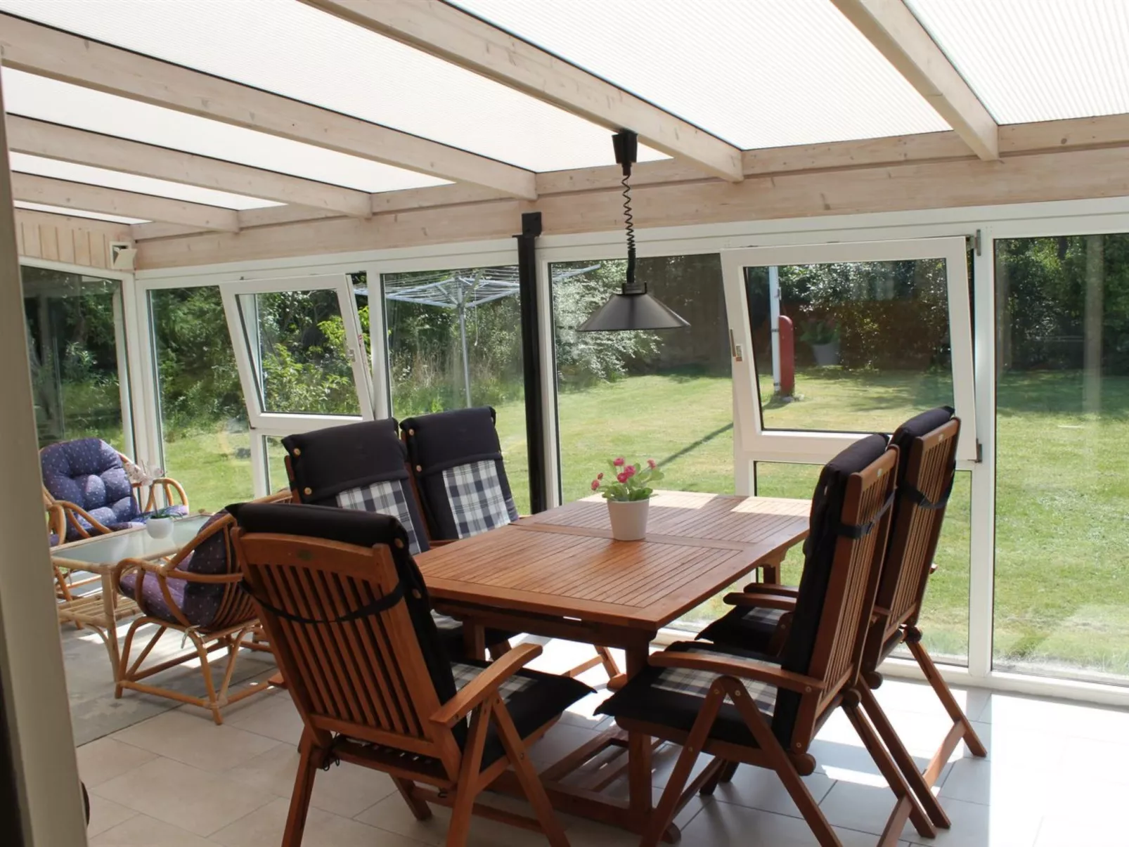 "Pyry" - 400m to the fjord-Dedans