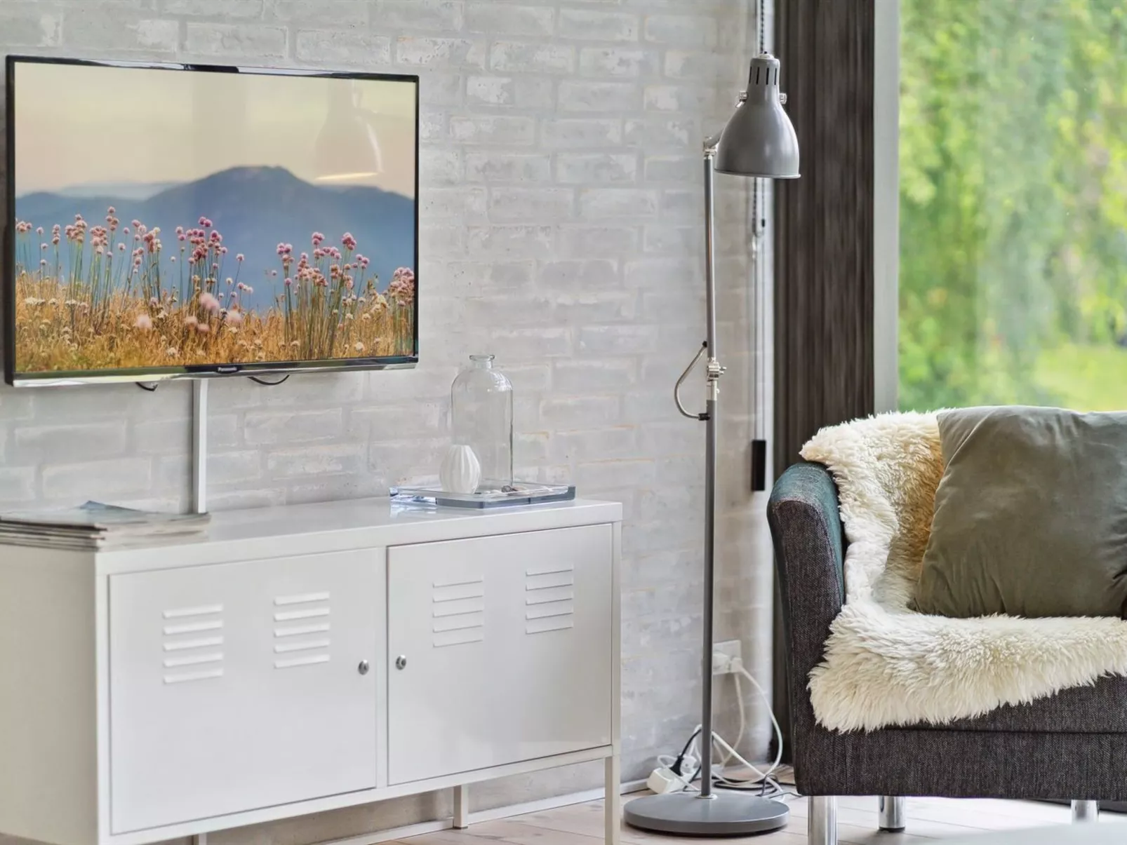 "Yukon" - 150m from the sea-Inside