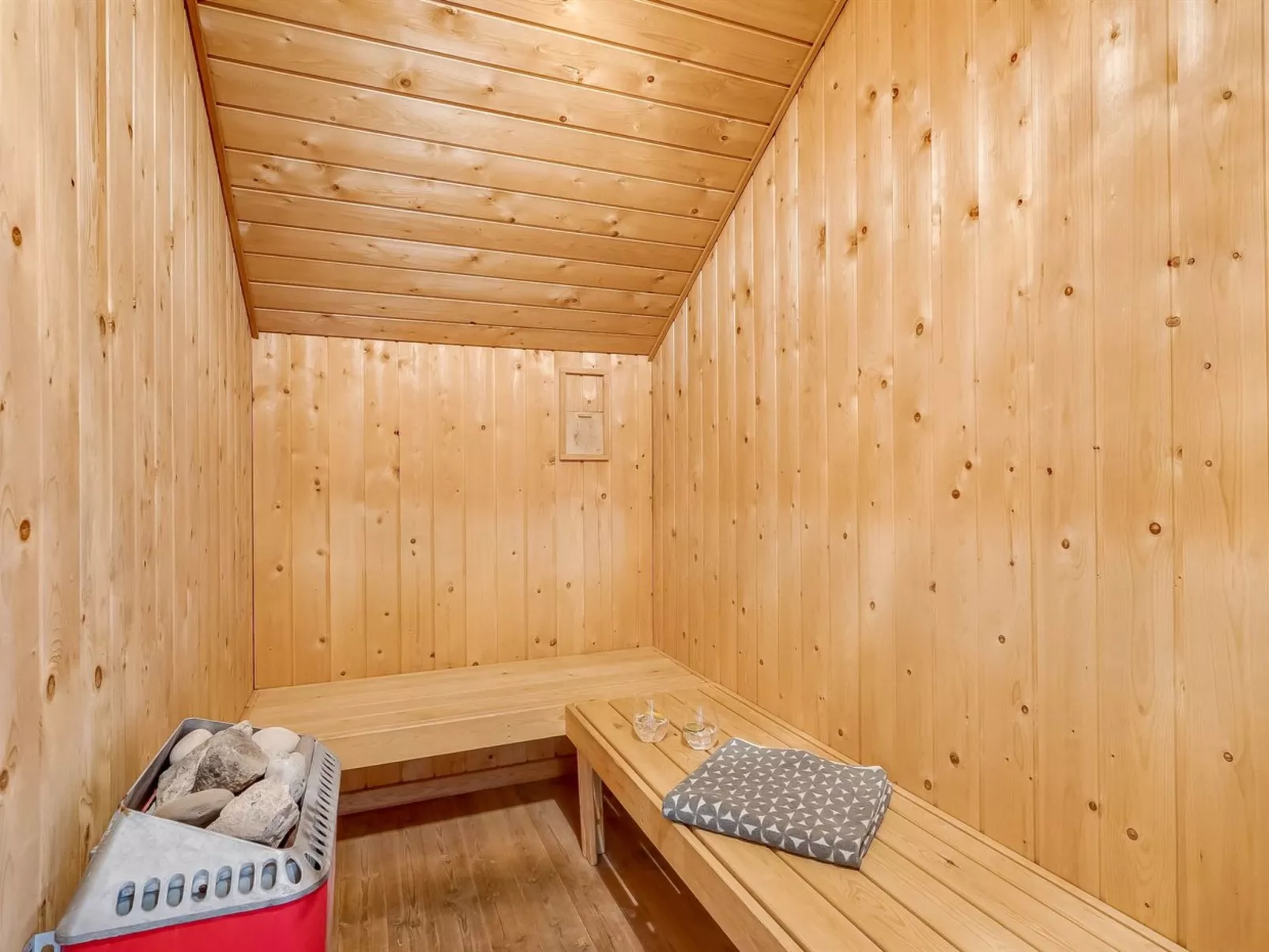 "Doris" - 150m from the sea-Dedans