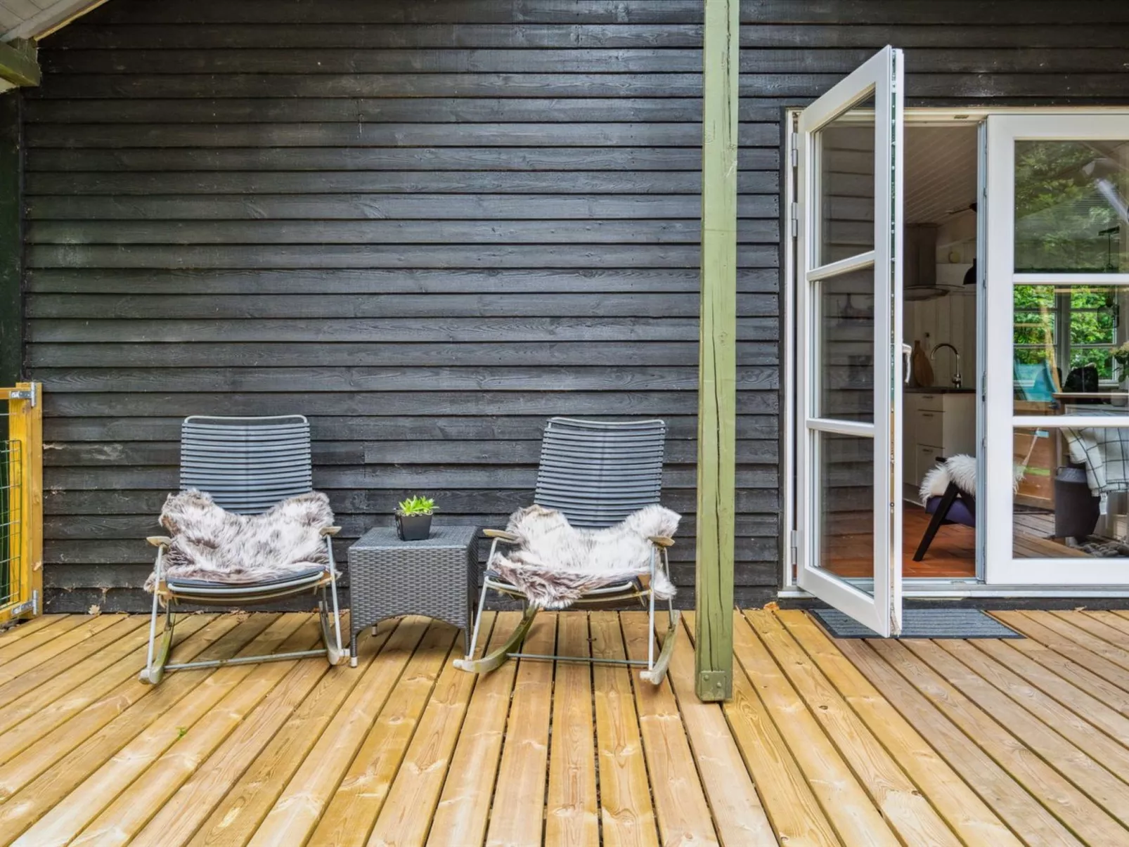 "Helghi" - 30km from the sea-Outside