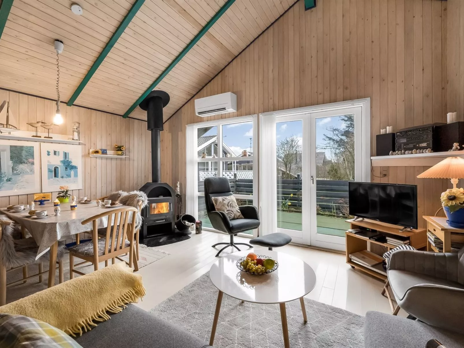 "Remo" - 990m to the fjord-Inside