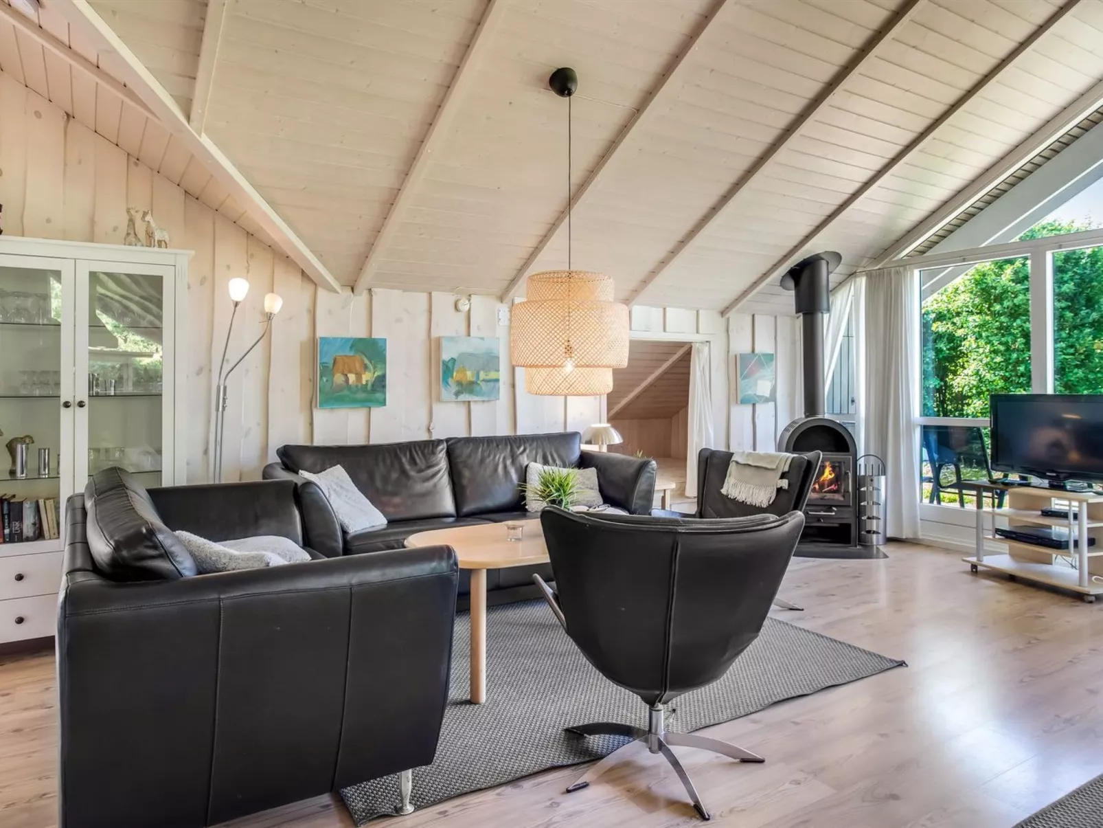 "Isving" - 1.1km to the fjord-Inside