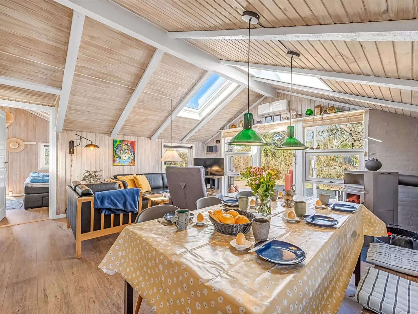 "Gunde" - 300m to the fjord-Inside