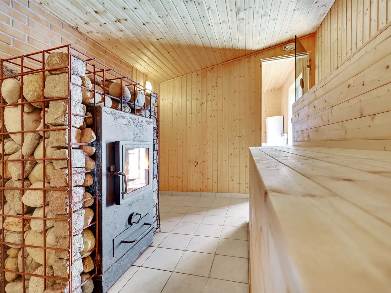 "Tokki" - 20km from the sea-Dedans