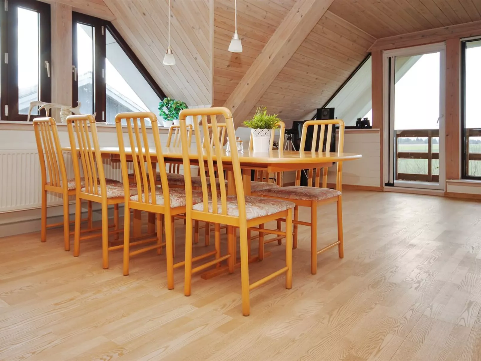 "Millie" - 3km to the fjord-Inside