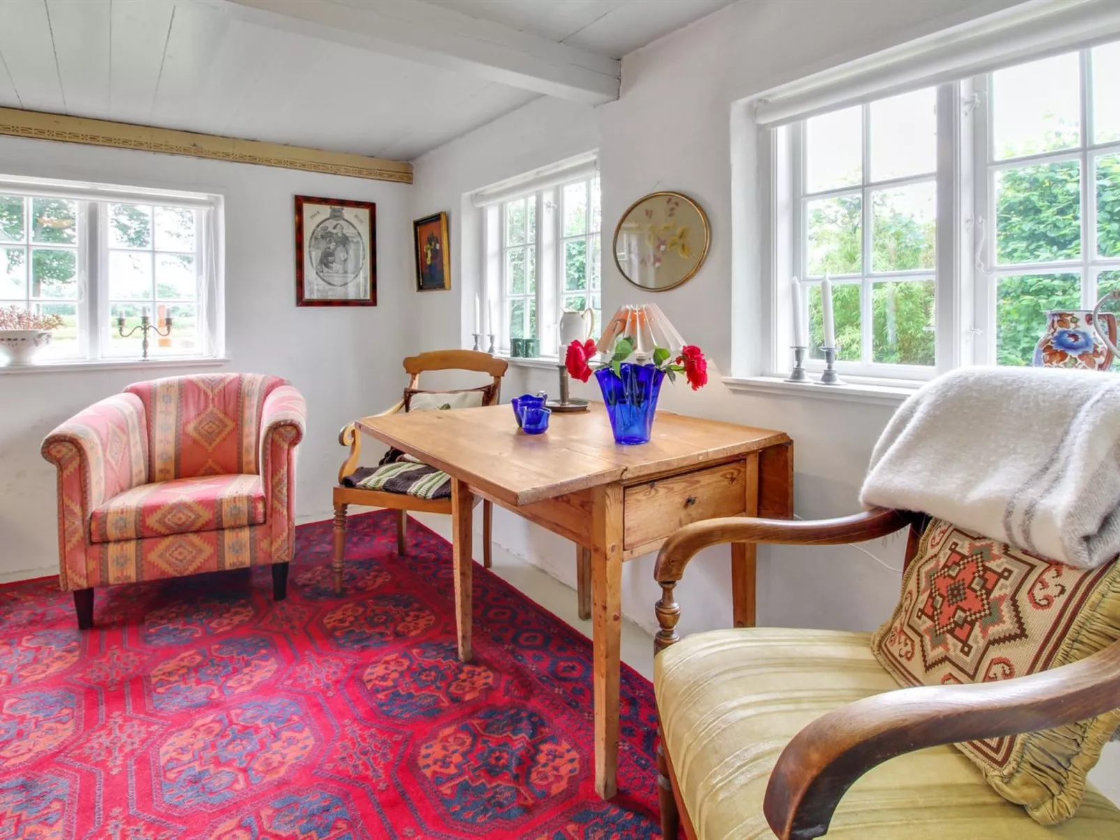 "Saarah" - 25km from the sea-Inside