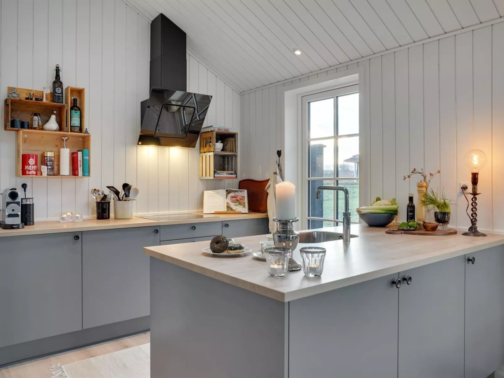 "Annerose" - 550m from the sea-Dedans