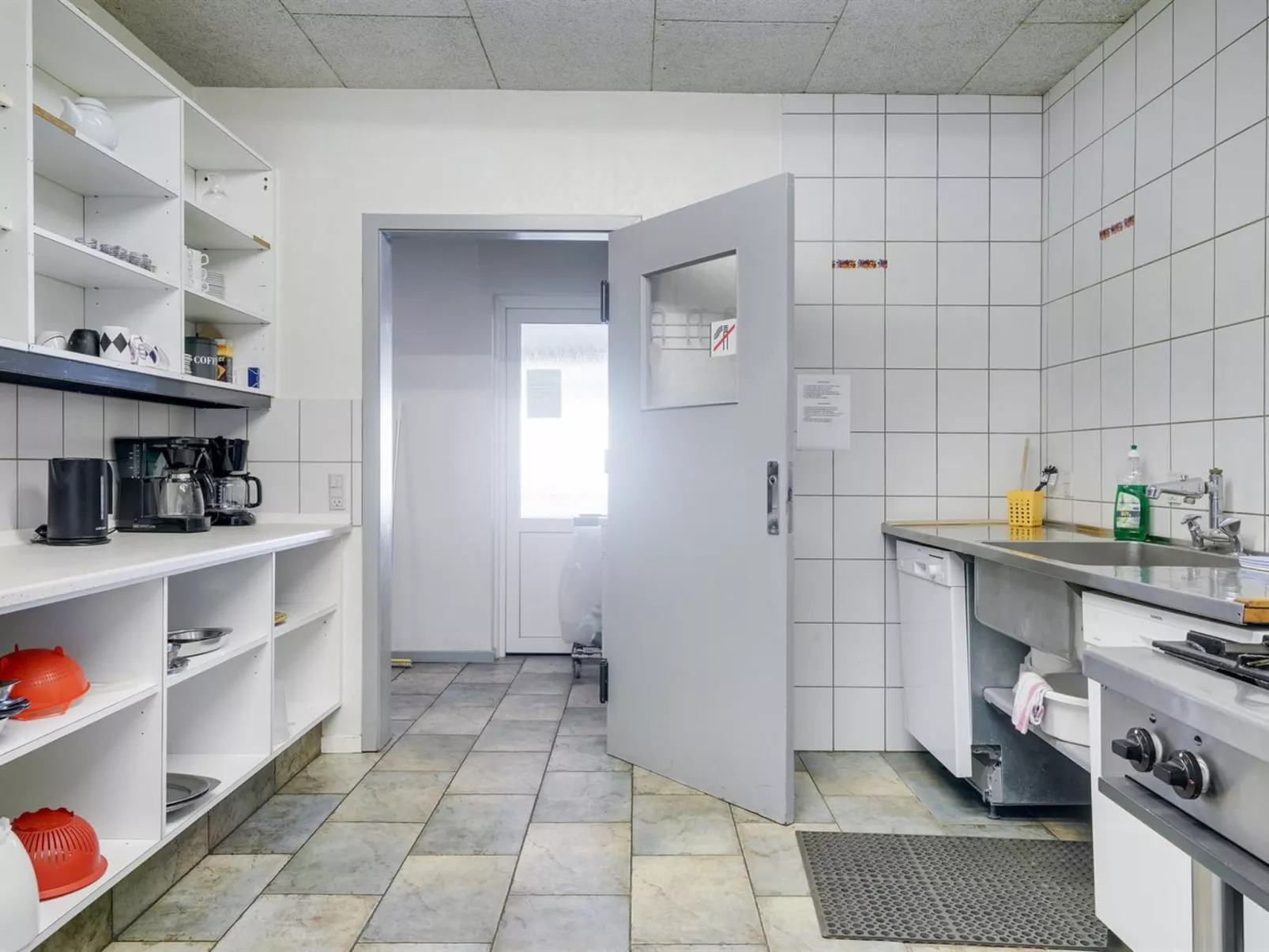 "Stilla" - 35km from the sea-Drinnen