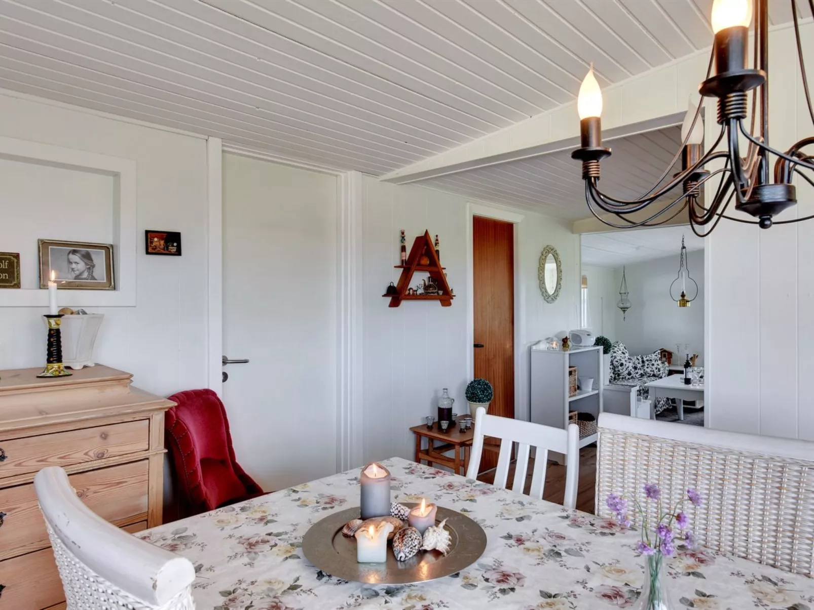 "Anik" - 100m from the sea-Inside