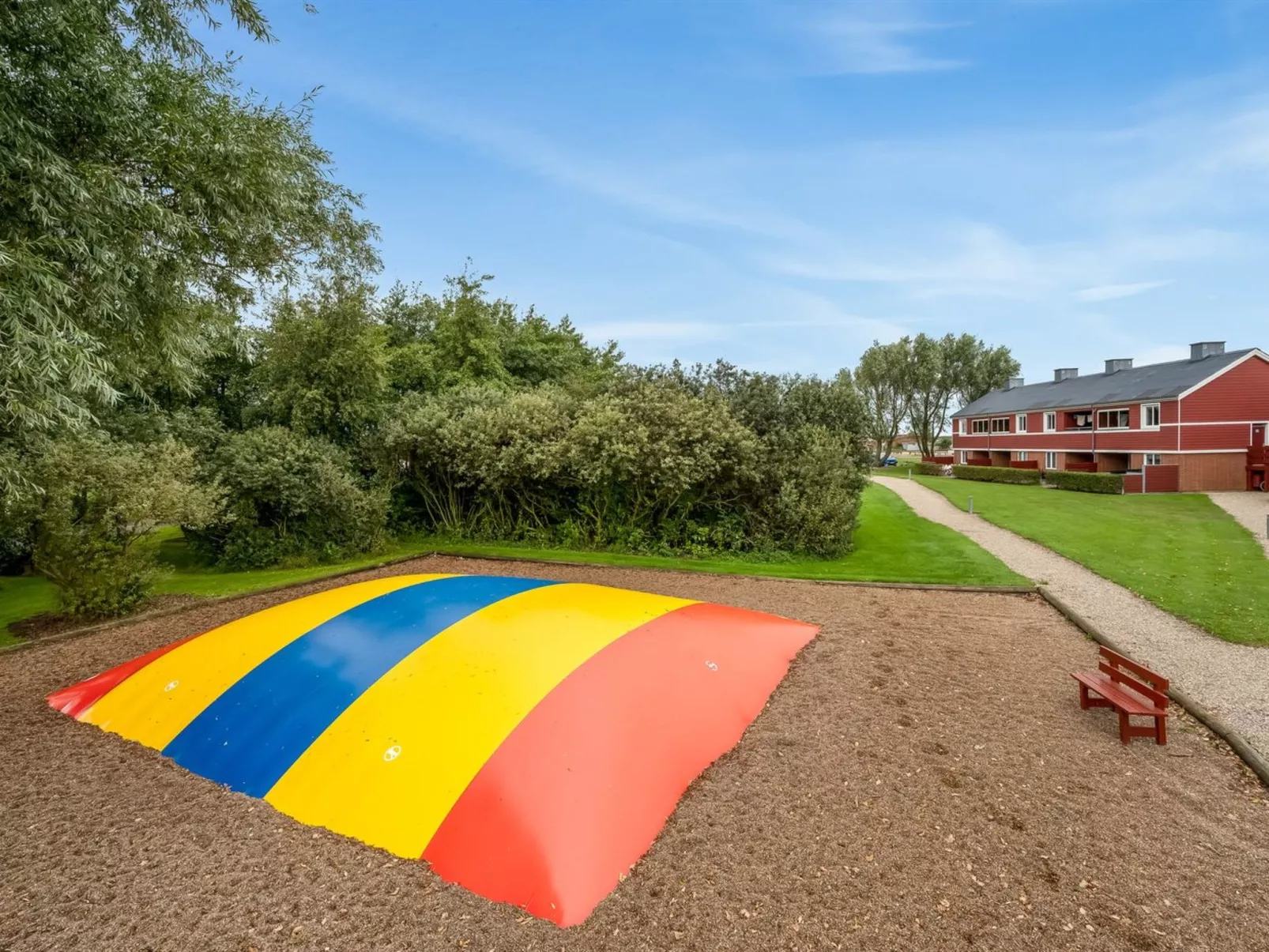 "Alvy" - 100m to the fjord-Outside