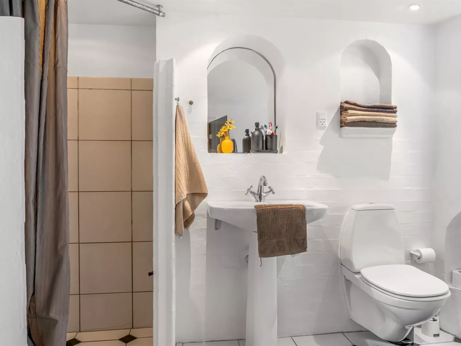 "Edmond" - 150m from the sea-Inside