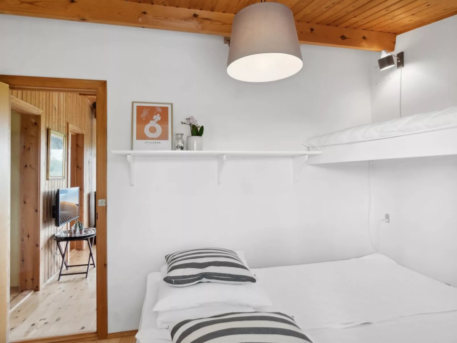 "Aurore" - 1.3km from the sea-Inside