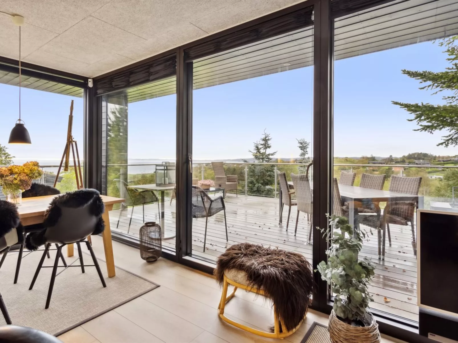 "Iarund" - 600m from the sea-Outside