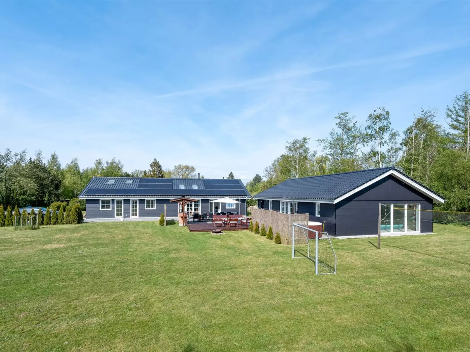 "Ronia" - 900m from the sea-Draußen