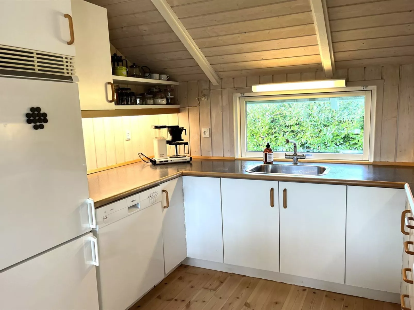 "Esther" - 500m from the sea-Inside