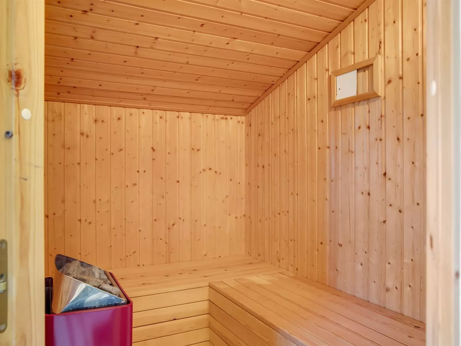 "Tinja" - 700m from the sea-Dedans