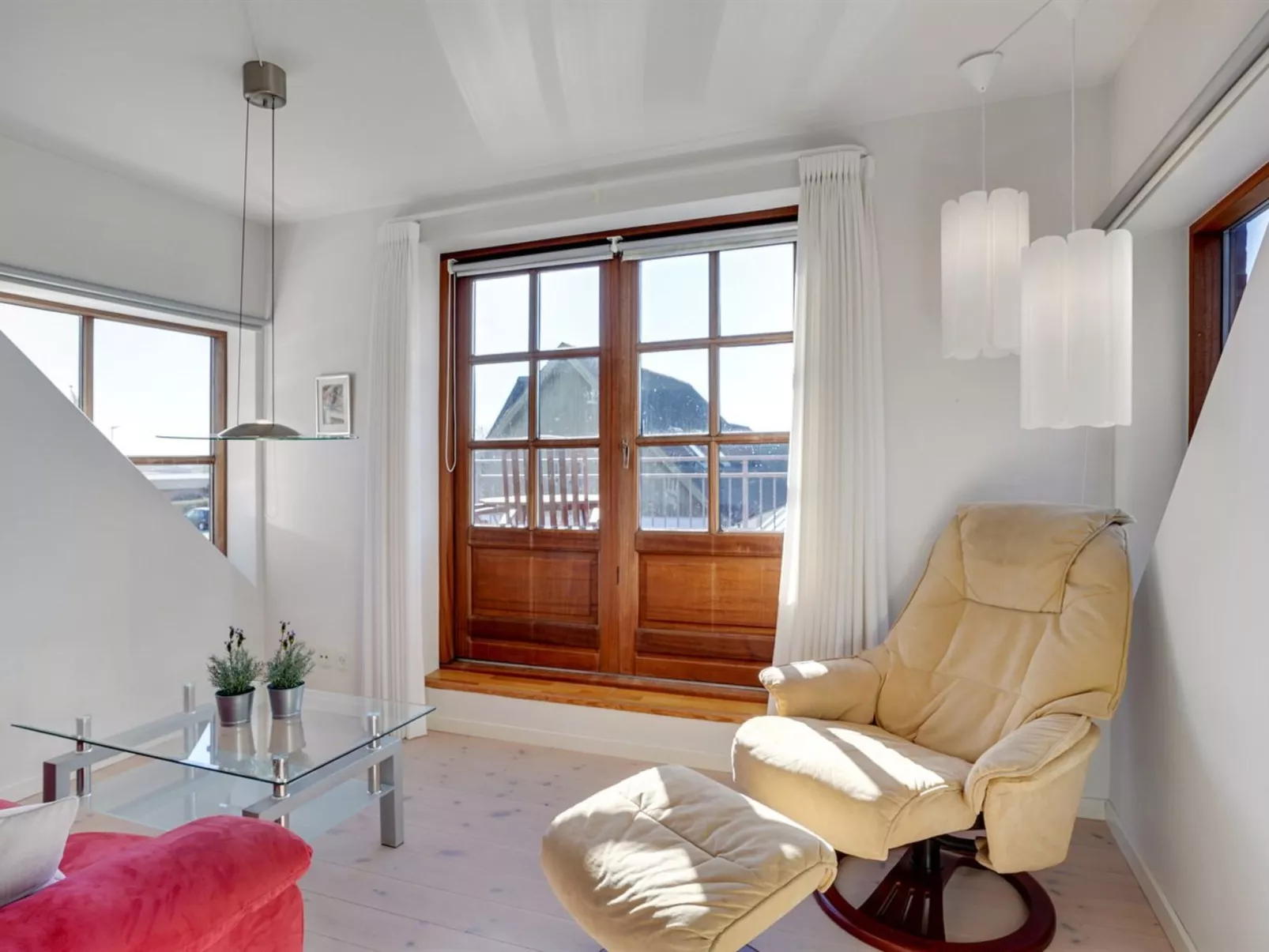 "Iarund" - 500m to the fjord-Inside