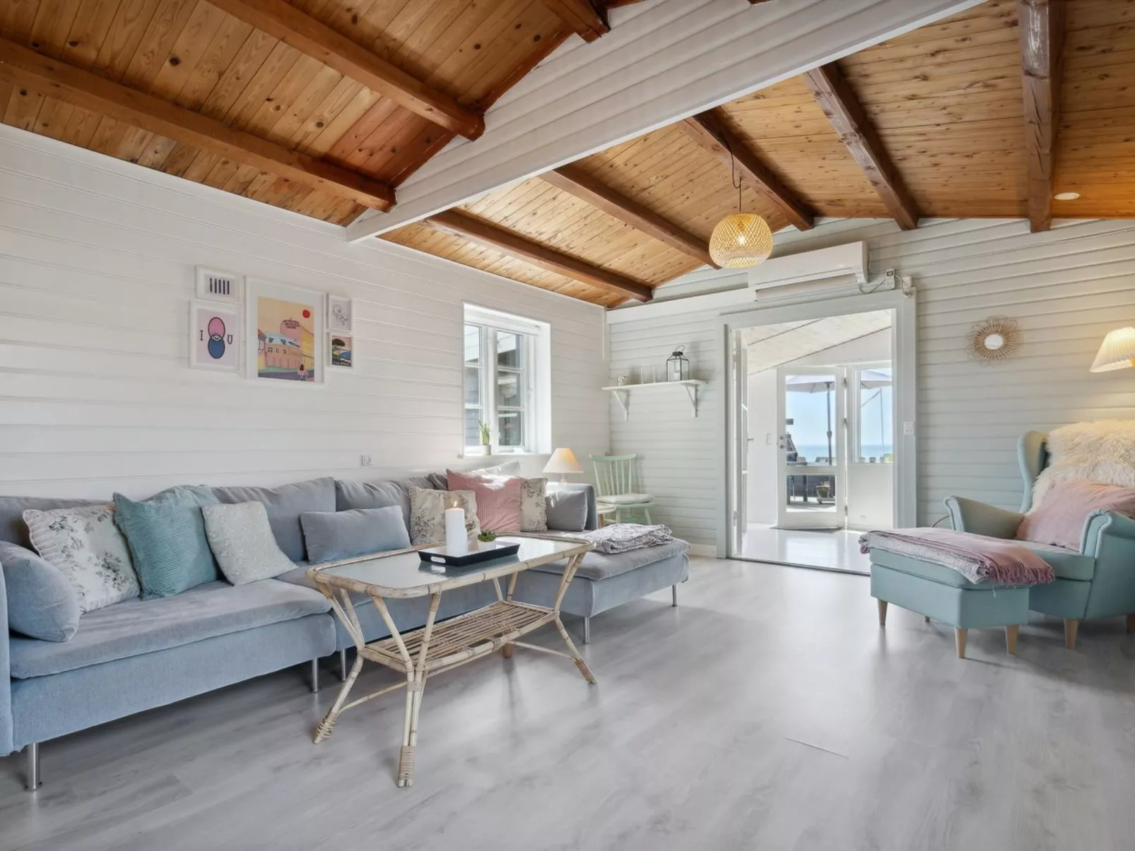 "Thrugils" - 200m from the sea-Inside