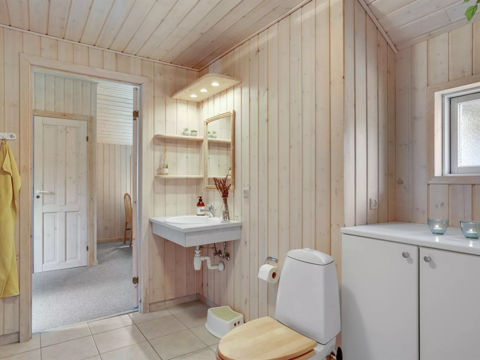 "Aneline" - 700m from the sea-Inside