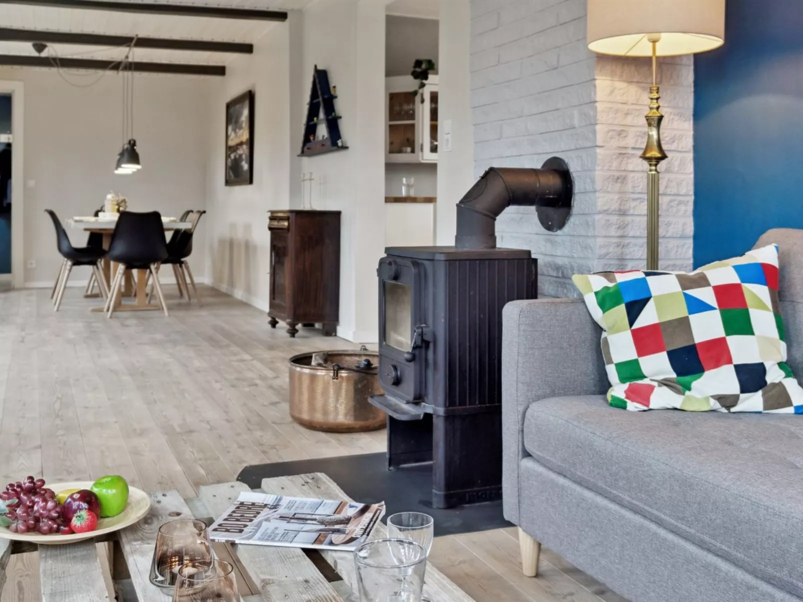 "Hughlek" - 1.5km from the sea-Inside