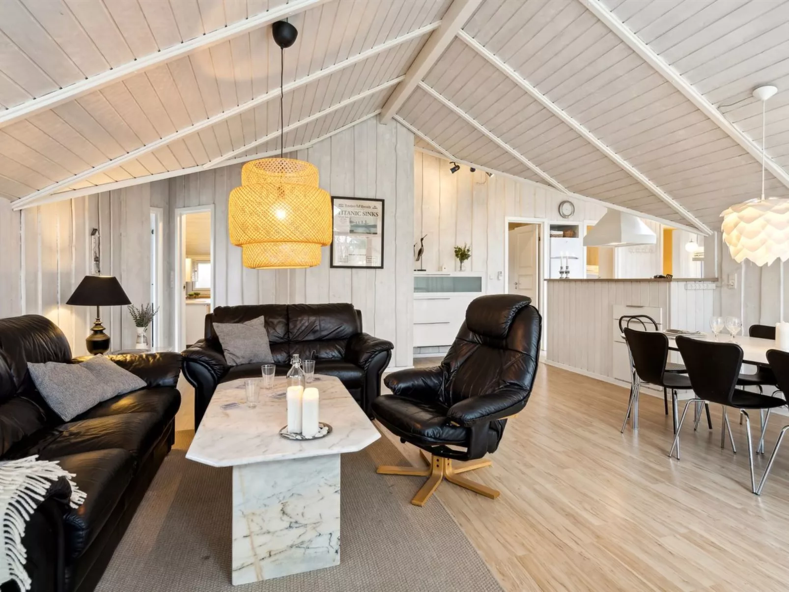 "Chrisse" - 250m from the sea-Inside