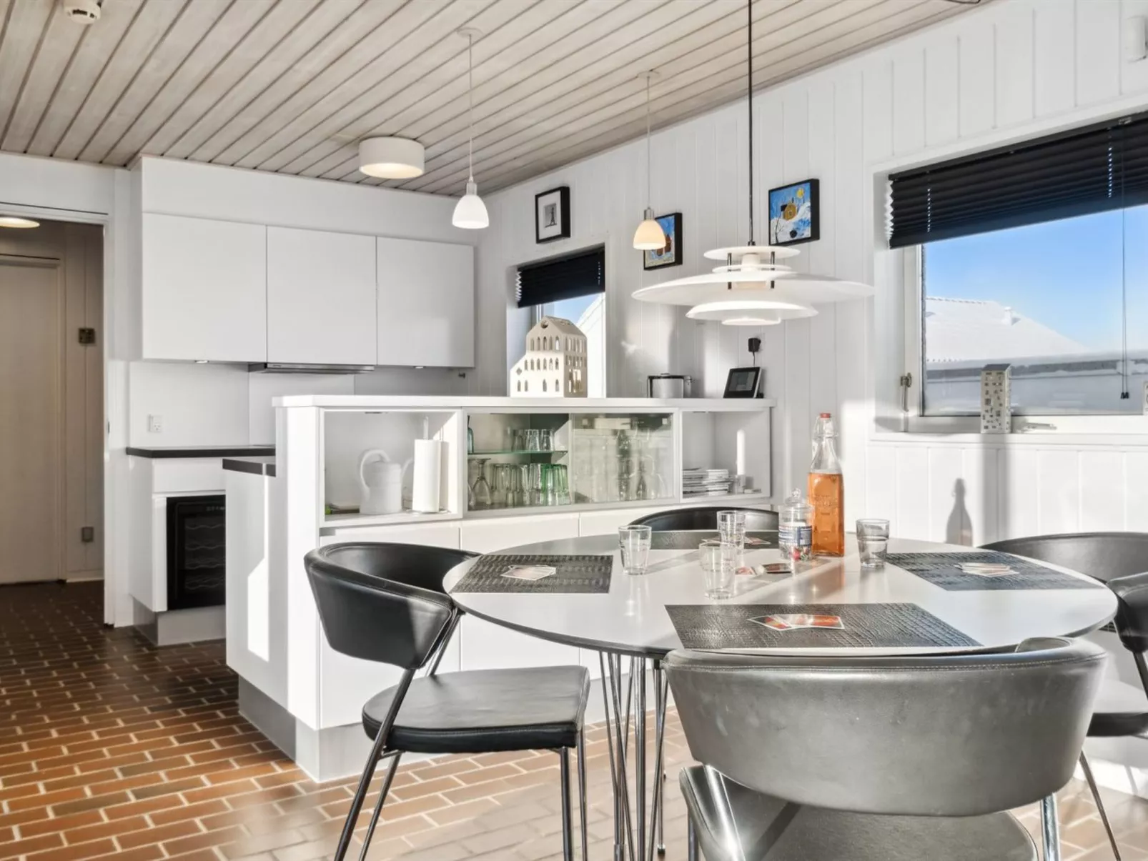 "Leny" - 900m from the sea-Inside