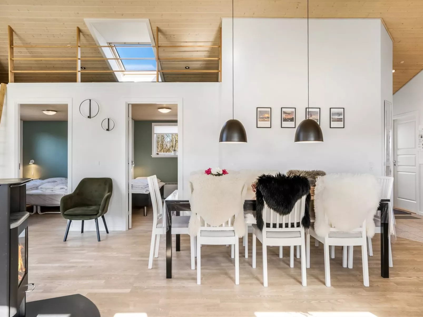 "Rudy" - 800m from the sea-Drinnen