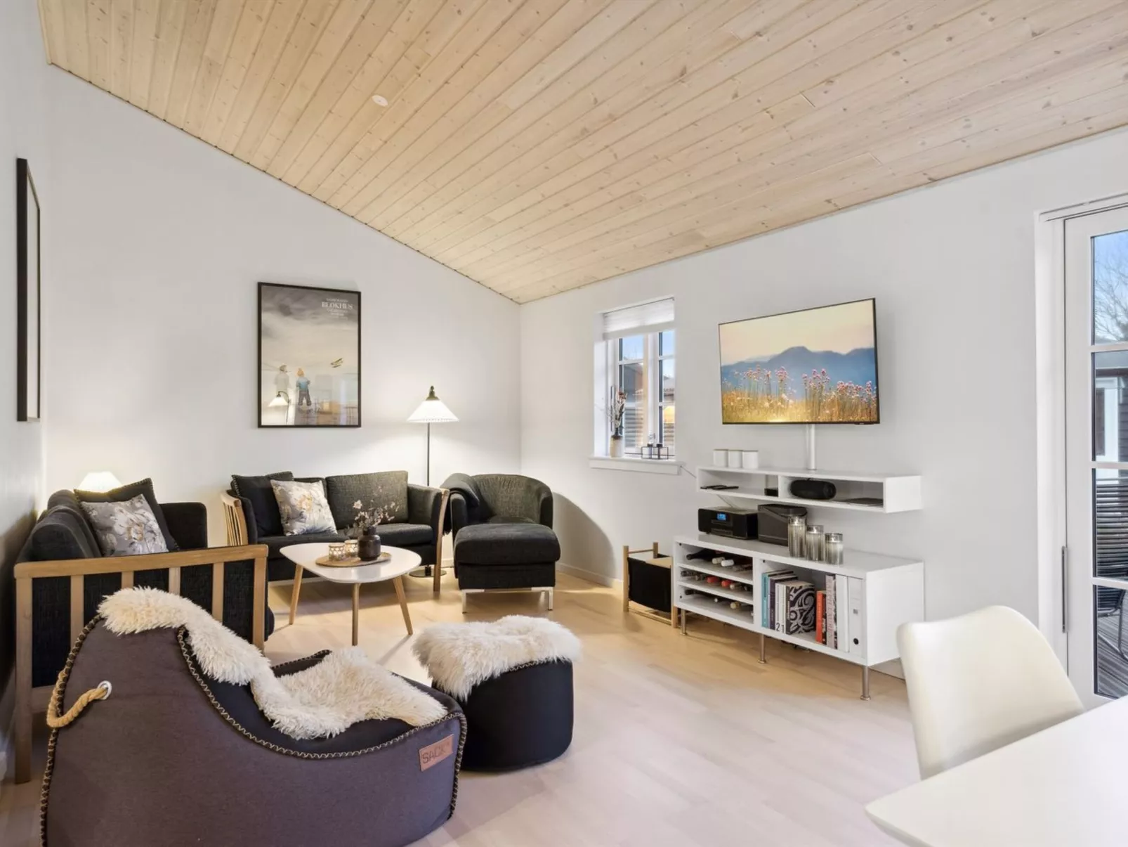 "Svante" - 600m from the sea-Inside