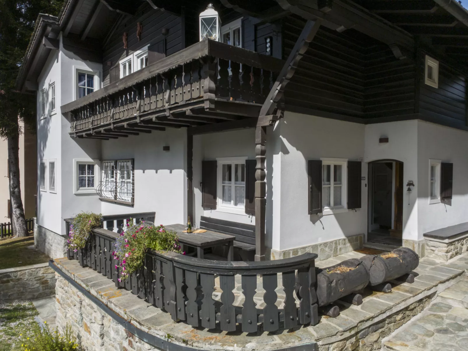 Chalet Franca-Outside