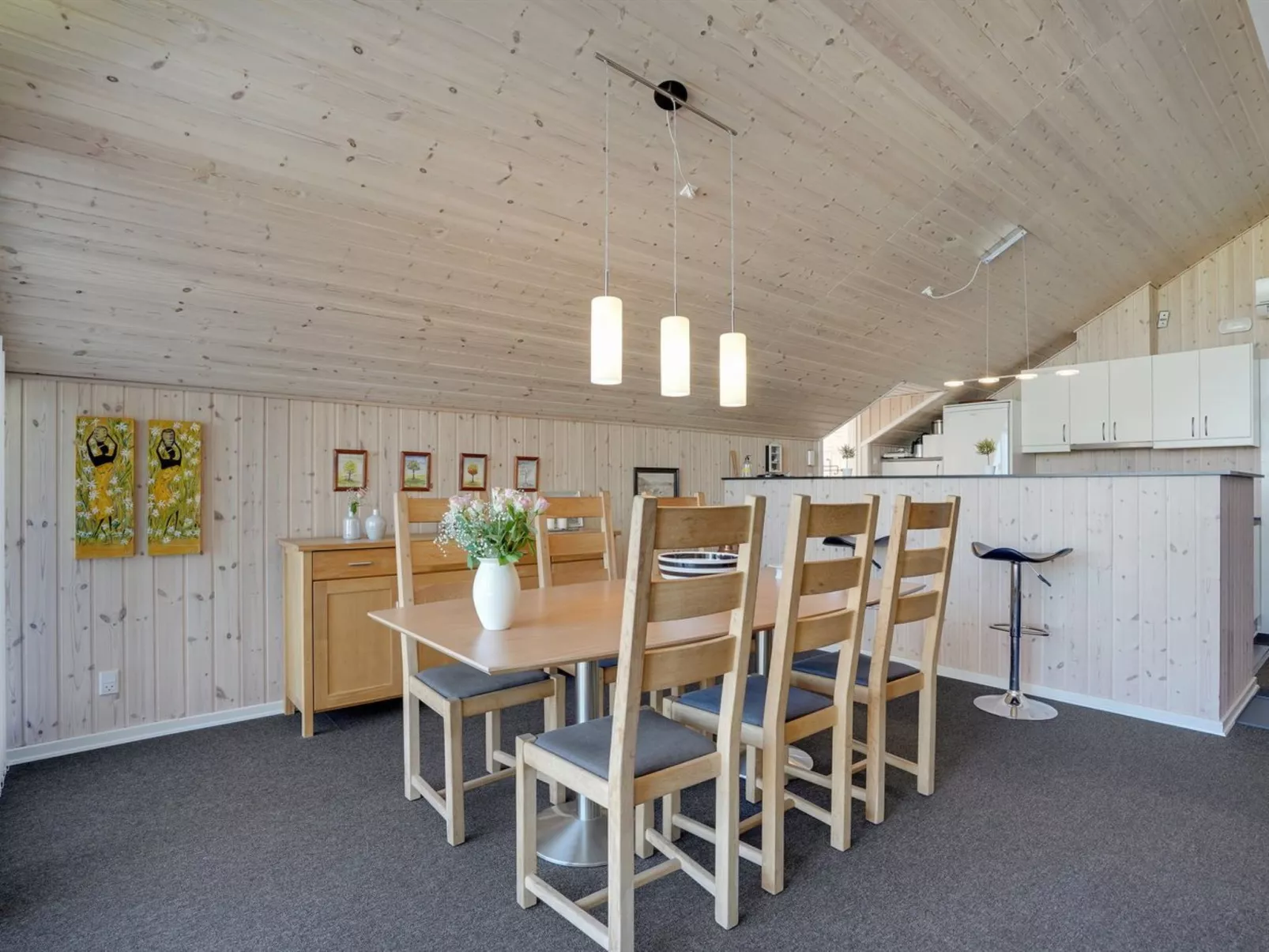 "Saila" - 500m to the fjord-Inside