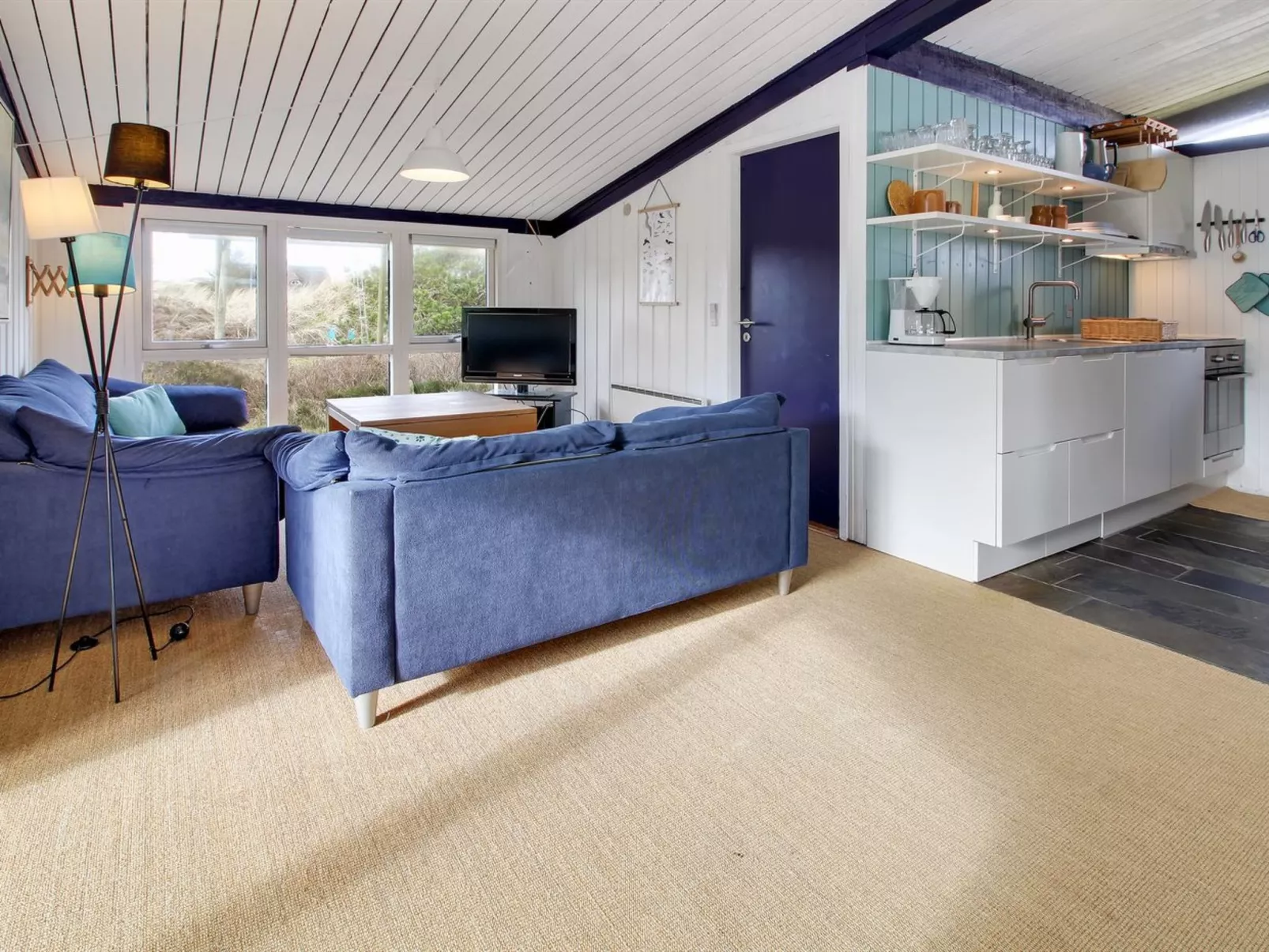 "Scarlett" - 300m from the sea-Inside